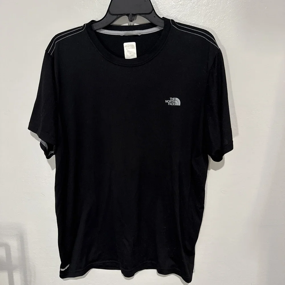 The North Face Mens Black Crew Neck T-Shirt Half Dome Logo Vaporwick Size L